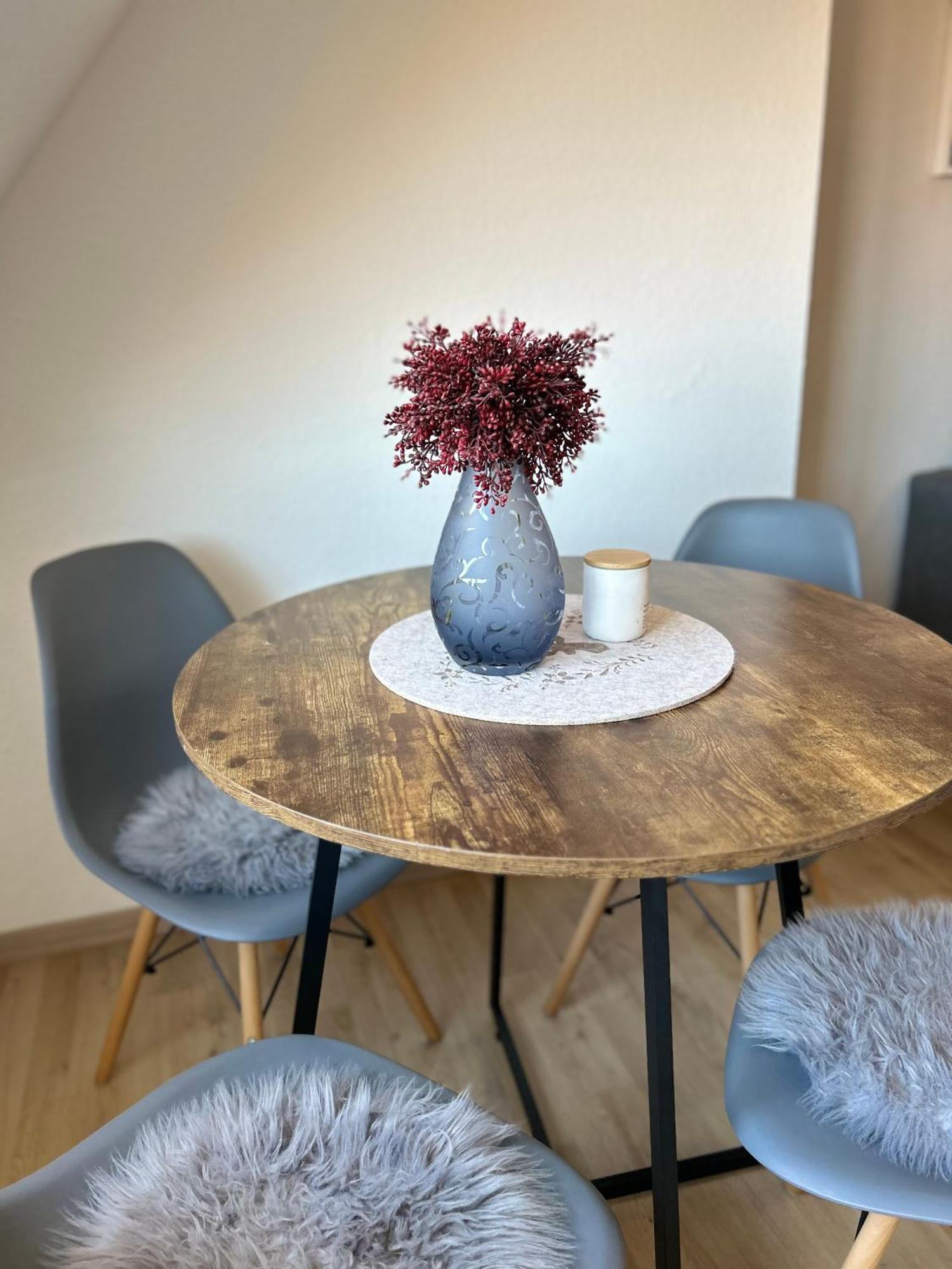Gemuetliches Altstadtapartment Mit Balkon Und Smart Tv Erfurt Kültér fotó